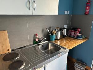 Kuchyň nebo kuchyňský kout v ubytování Seal Cottage