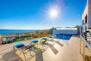 Zdjęcie z galerii obiektu Villa Barco Sea View by Villa Plus w mieście Torrox Costa