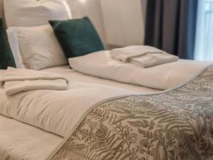 Afbeelding uit fotogalerij van Strandhotel Buckow Resort & SPA gut-Hotels SEE in Buckow