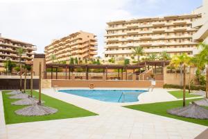 Bazén v ubytovaní Myflats Deluxe Balcon de Arenales alebo v jeho blízkosti