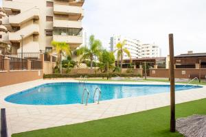 Bazén v ubytovaní Myflats Deluxe Balcon de Arenales alebo v jeho blízkosti