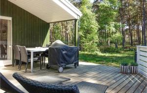 Zahrada ubytování 3 Bedroom Beautiful Home In Nexø