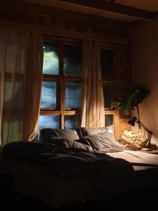 Кровать или кровати в номере Yên homestay