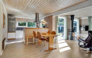Fotografie z fotogalerie ubytování Holiday Home Bøsholmstien Glesborg Iv v destinaci Fjellerup Strand
