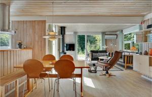 Fotografie z fotogalerie ubytování Holiday Home Bøsholmstien Glesborg Iv v destinaci Fjellerup Strand