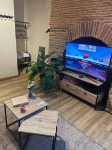 Et tv og/eller underholdning på La Jungle Room