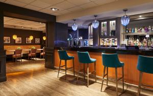 Lounge nebo bar v ubytování Leonardo Edinburgh Murrayfield