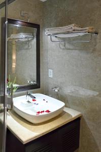Kylpyhuone majoituspaikassa D&C Hotel