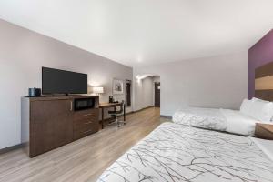 Postel nebo postele na pokoji v ubytování Best Western Plus Buda Austin Inn & Suites