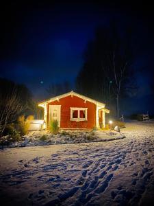 Bezauberndes Ferienhaus mitten in der Natur. v zimě