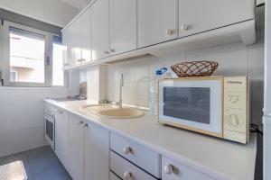 Η κουζίνα ή μικρή κουζίνα στο Apartment in Salinetas Beach