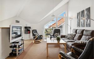 Posezení v ubytování Three-Bedroom Apartment In Bogense