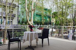 Balkón nebo terasa v ubytování Blue Hotel