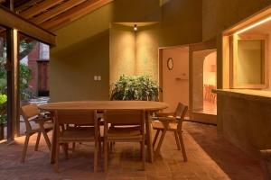 Imagine din galeria proprietății Casa Verde Alberca Jardin Diseno Ubicacion AC în Oaxaca