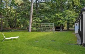 Zahrada ubytování 2 Bedroom Beautiful Home In Nykøbing Sj