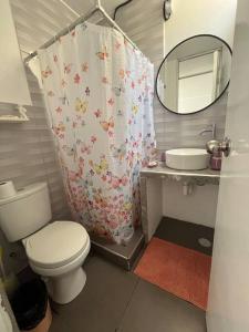 Bilik mandi di Quinti House