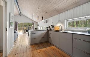 Nhà bếp/bếp nhỏ tại Holiday Home Møllestien