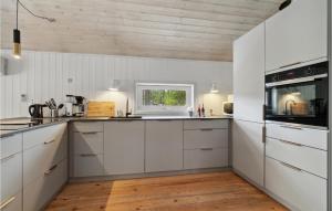 Nhà bếp/bếp nhỏ tại Holiday Home Møllestien