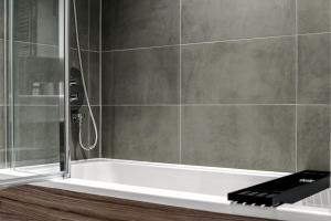 Koupelna v ubytování Stylish 2-BD for Trendy Urban Travelers - Sleeps 5