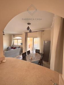 Postel nebo postele na pokoji v ubytování Astonishing Twin Villa in O-C