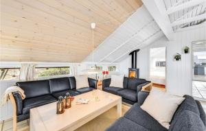 Posezení v ubytování Holiday Home Arvidvej Hvide Sande Ix