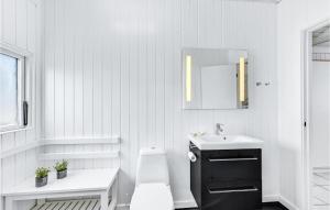 Fotografie z fotogalerie ubytování Holiday Home Arvidvej Hvide Sande Ix v destinaci Bjerregård