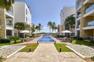 Πισίνα στο ή κοντά στο Beach Apartament with sea views Punta Cana