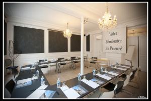 Gallery image of Hotel Le Prieur&eacute; et La R&eacute;sidence in Amiens