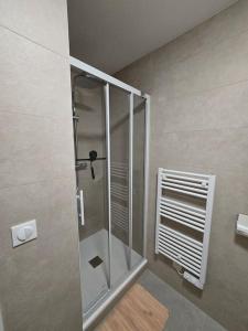 Ένα μπάνιο στο 304 - Studio avec terrasse refait à neuf