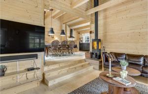 Φωτογραφία από το άλμπουμ του 4 Bedroom Amazing Home In Nexø σε Vester Sømarken