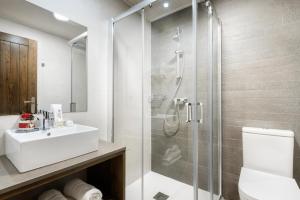 A bathroom at Casa Otal