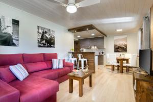 A kitchen or kitchenette at Casa Otal