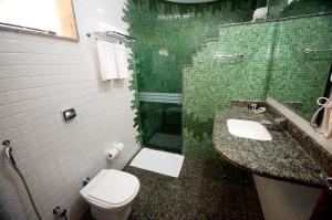 
A bathroom at Mavil Plaza Hotel
