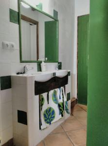 Koupelna v ubytování Albergue De Soba