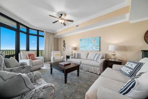 Χώρος καθιστικού στο The Oasis at Orange Beach Unit 1816