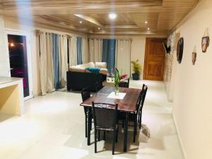 Imagem da galeria de Isabella Hostel and Pool em Alto Boquete