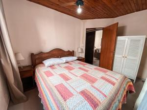 Fotografie z fotogalerie ubytování Casa completa com Piscina e Área de Churrasco v destinaci Ubatuba