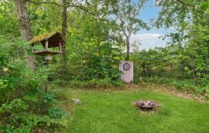 Zahrada ubytování Pet Friendly Home In Glesborg With Wifi + 12 fotografií