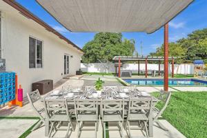 Πισίνα στο ή κοντά στο Miami Resort Villa