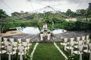 Κήπος έξω από το The Kirana Ungasan