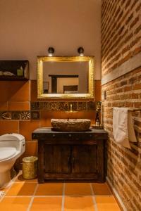 Foto dalla galleria di Casa de hospedaje -La Abadía de San Pedro a Guadalajara