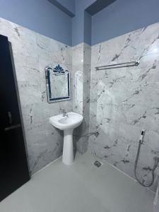 Ένα μπάνιο στο BKR Homestay 2bhk +21 φωτογραφίες