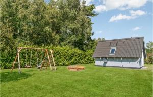 Herní místnost nebo prostor pro děti v ubytování 3 Bedroom Stunning Home In Kalundborg