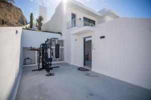 Γυμναστήριο ή/και όργανα γυμναστικής στο Villa Carpe Diem - infinity pool and stunning sea view