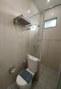 Ein Badezimmer in der Unterkunft Binumar Guest House
