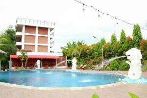 Πισίνα στο ή κοντά στο Thong's Inn Hotel Kualanamu