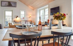 Χώρος καθιστικού στο Stunning Home In Gilleleje With Wifi
