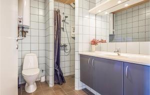 Koupelna v ubytování Apartment Blåvandvej Blåvand Iv