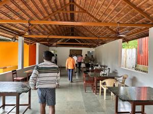 Restaurace v ubytování Sherlock Jungle Retreat