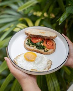 Jídlo v ubytování v soukromí nebo okolí